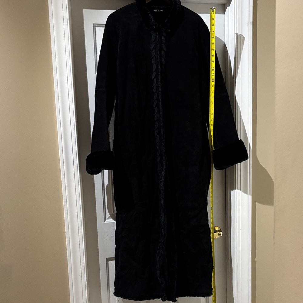 Chic Black Suede Coat with Fur Trim and Fur Lined 100%.